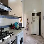 Ampia Vicina Al Centro