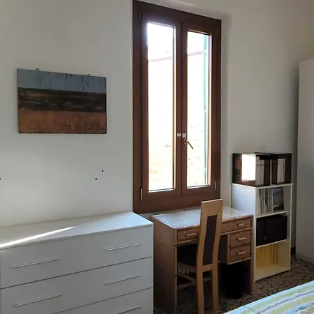 Ampia Vicina Al Centro