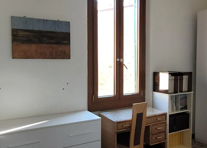 Ampia Vicina Al Centro