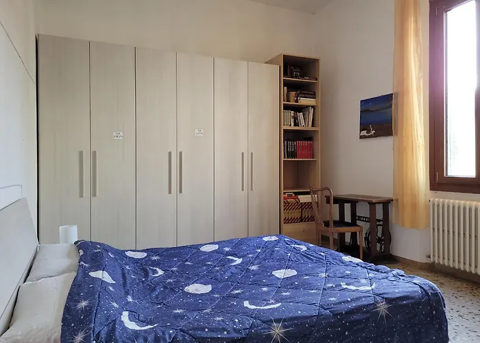 Ampia Vicina Al Centro Vendégház *